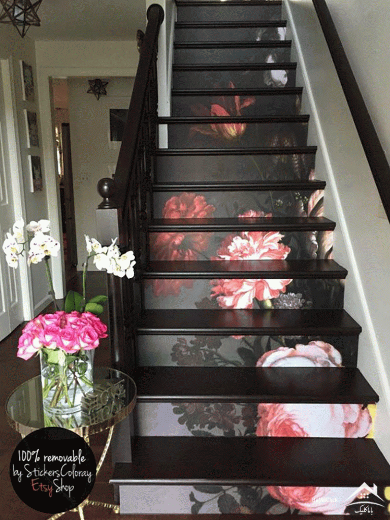 تزئین راه پله خانه با گل های زیبا در دکوراسیون